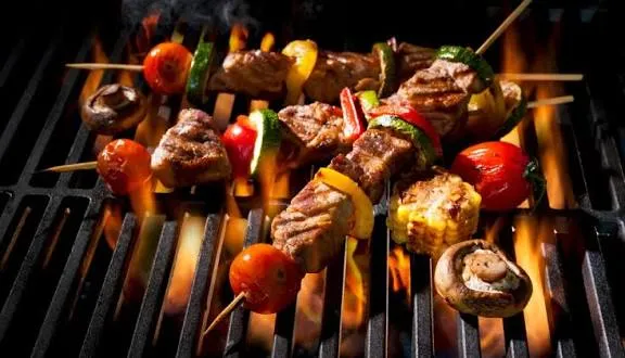 BROCHETTE DE BOUEF